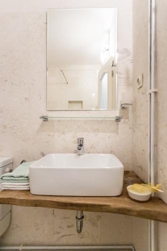 5-bath-IMG 6464 800x1200